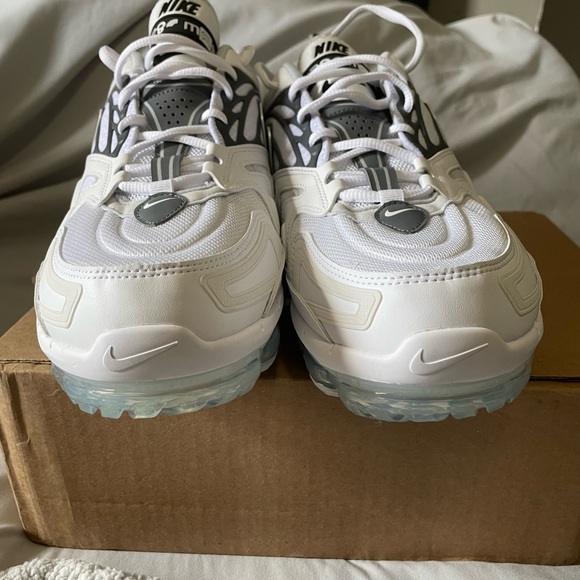 Nike Vapormax Evo - Picture 5 of 11